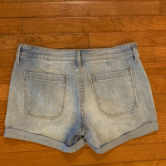 Gap Girlfriend Denim Jean Short - Picture 2 of 5